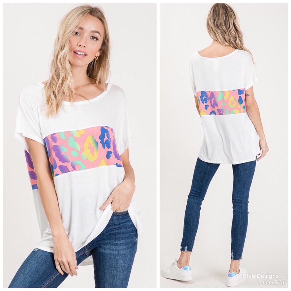 🛍LAST 1! SO Fun! ⚡️ Color Animal Print Top! - Picture 6 of 8